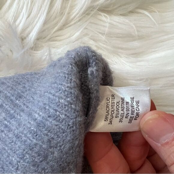 TRUTH Lavender Mock Neck Sweater Size Medium - Picture 6 of 6